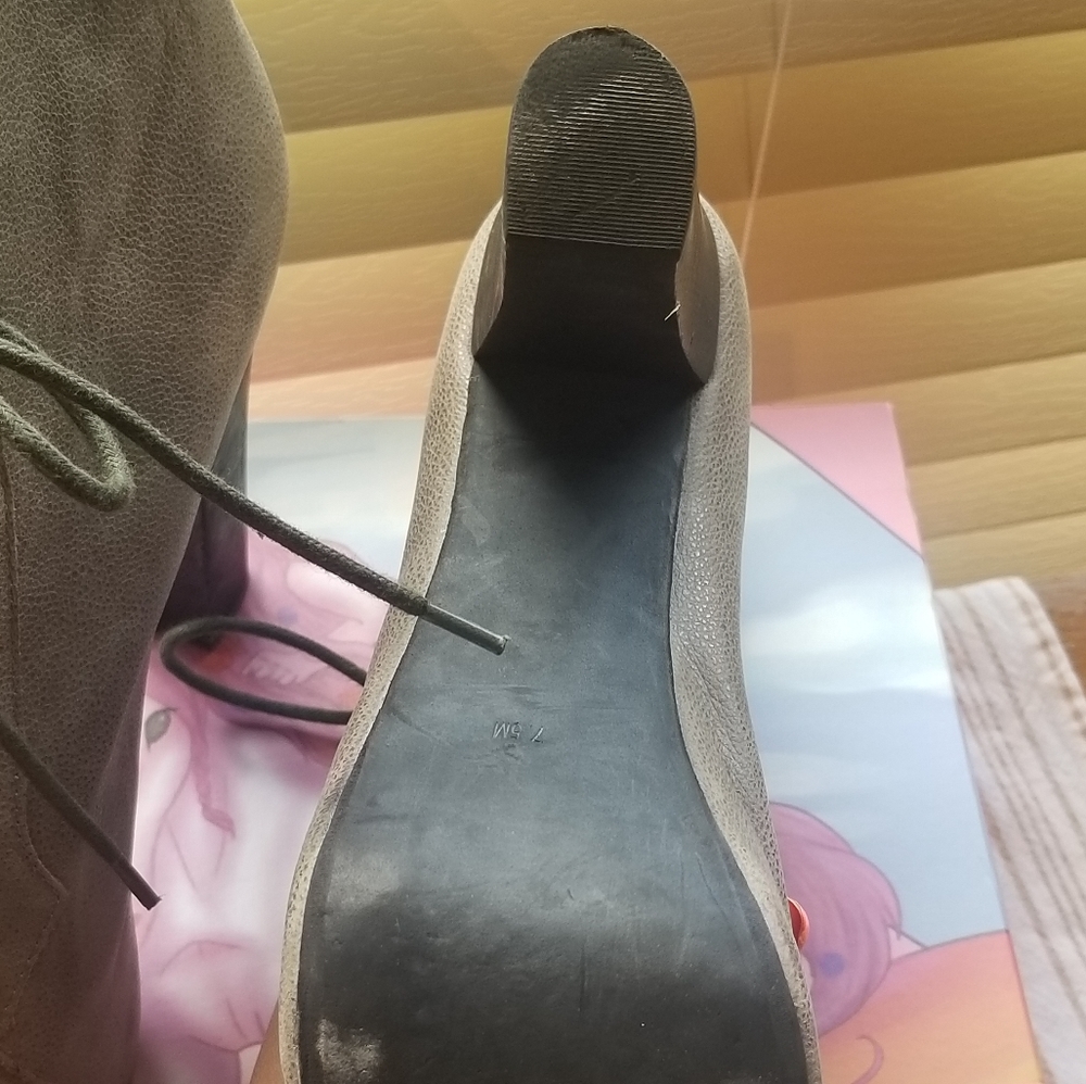 Booties - Picture 3 of 6